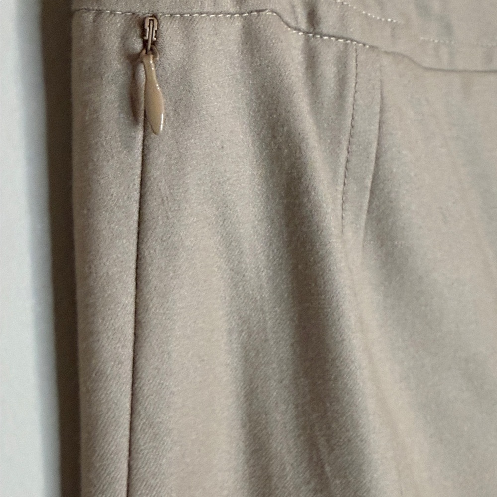 Akris Punto Beige 100% Wool Pleated A-Line Skirt Zip Pockets Size 8 - Picture 4 of 10